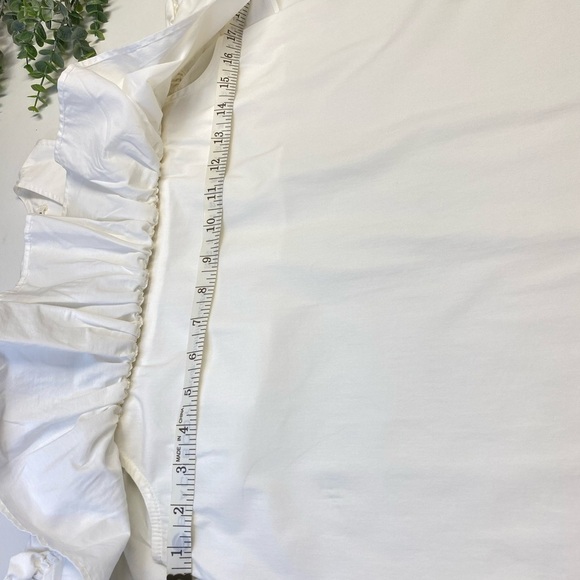 Copper Key Ruffled Cold Shoulder Top Size S - Picture 8 of 11